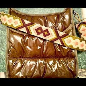 AHDOURNED dark green puffy bag with pattern strap